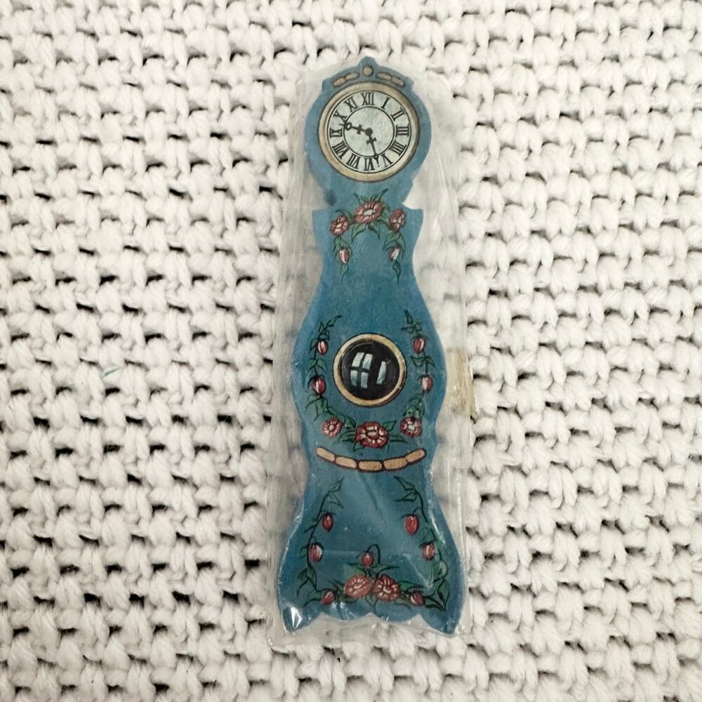 LUNDBY Blue Handpainted Vintage Dollhouse Miniature Leksand Clock NOS New - Picture 2 of 3